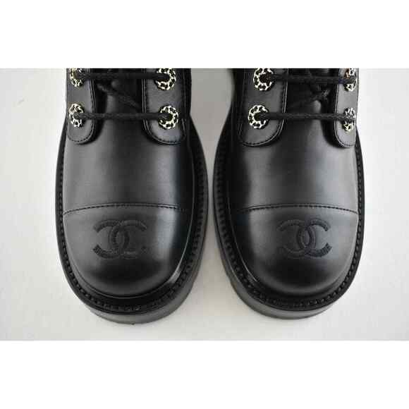 Chanel 21A Black Quilted Gold CC Chain Combat Lace Up Tie Ankle Short Boots 41 - Picture 6 of 12